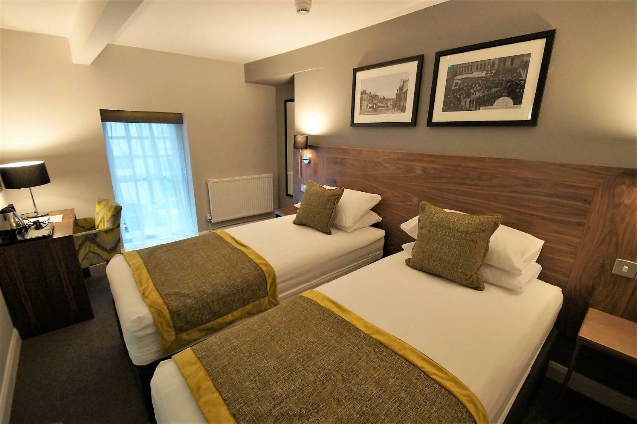New Park Hotel Кармартен Екстер'єр фото